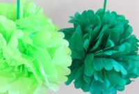 How to decorate a room with pom poms